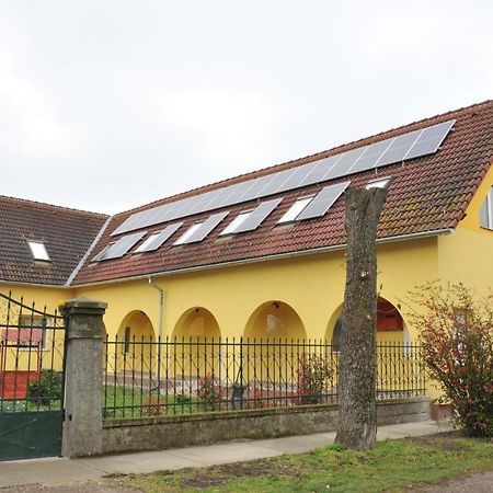 Bed and Breakfast Casa Napsugár Panzió Apostag Esterno foto