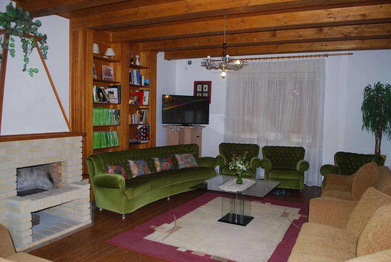 Bed and Breakfast Casa Napsugár Panzió Apostag Esterno foto
