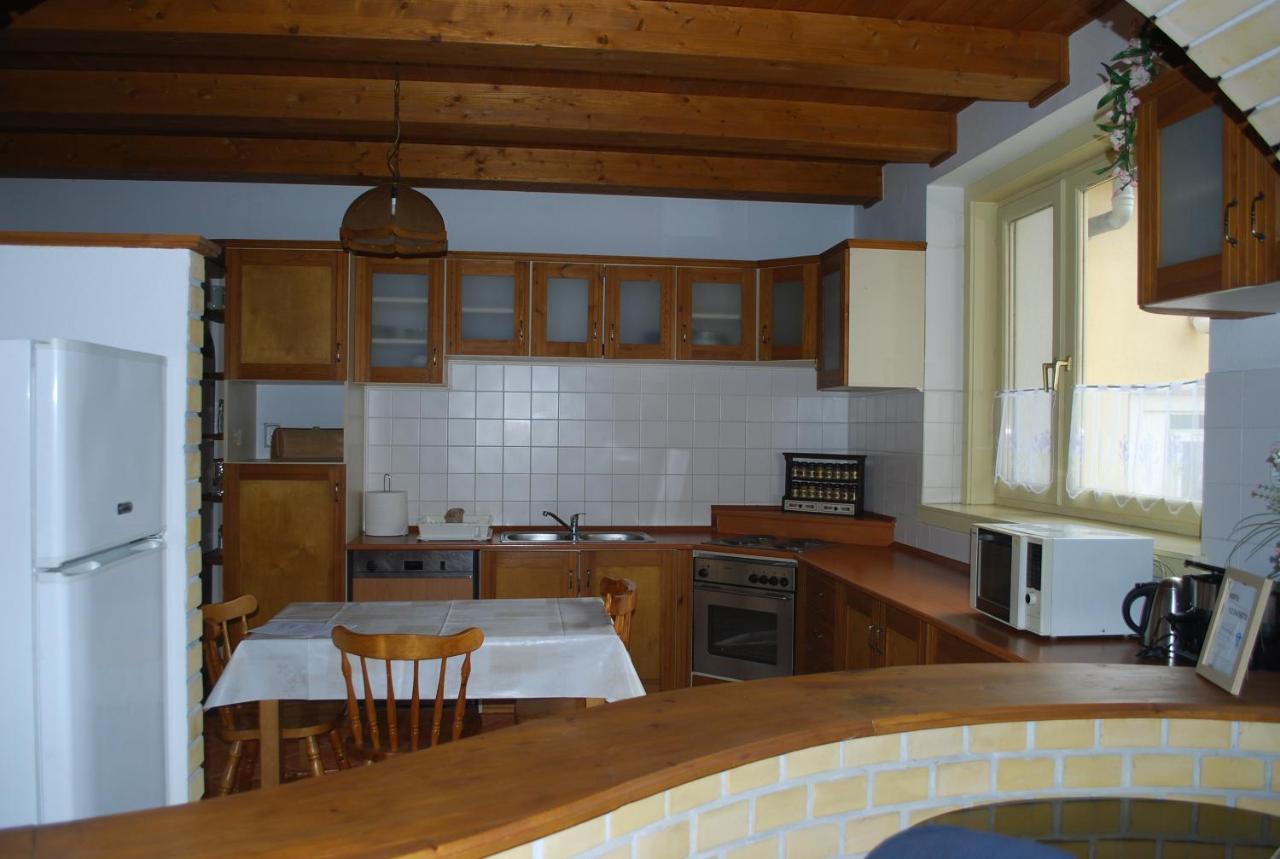 Bed and Breakfast Casa Napsugár Panzió Apostag Esterno foto
