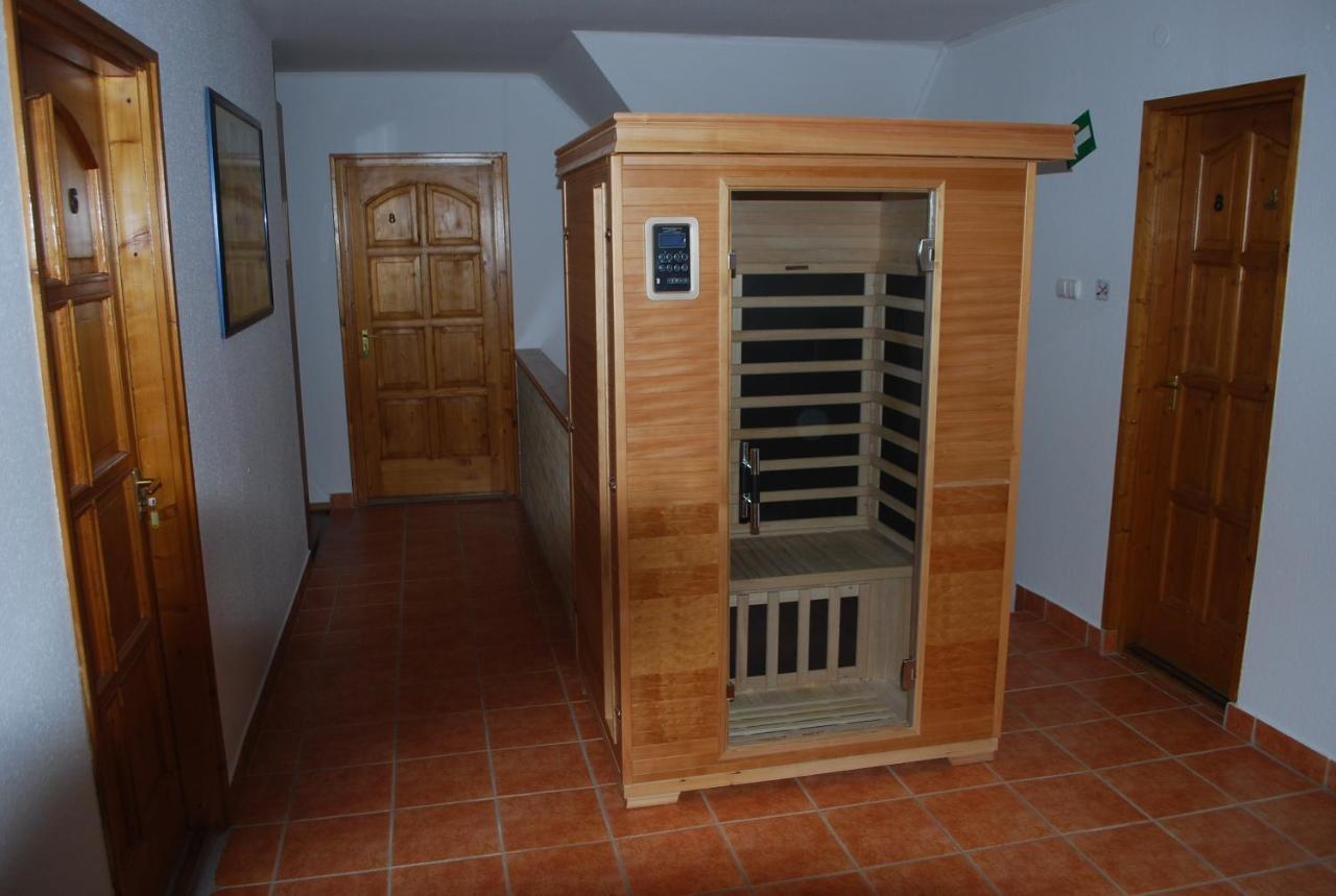 Bed and Breakfast Casa Napsugár Panzió Apostag Esterno foto